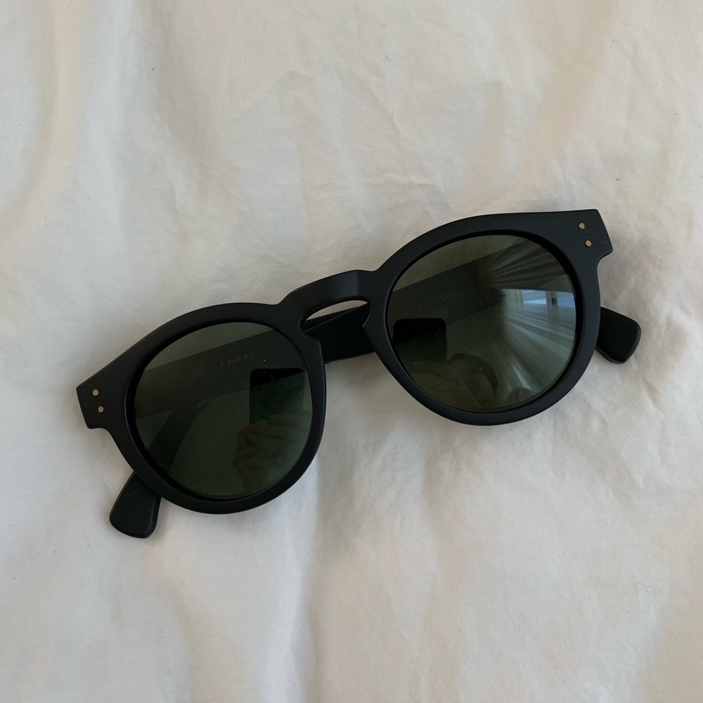 Local Supply Freeway in Black/Black